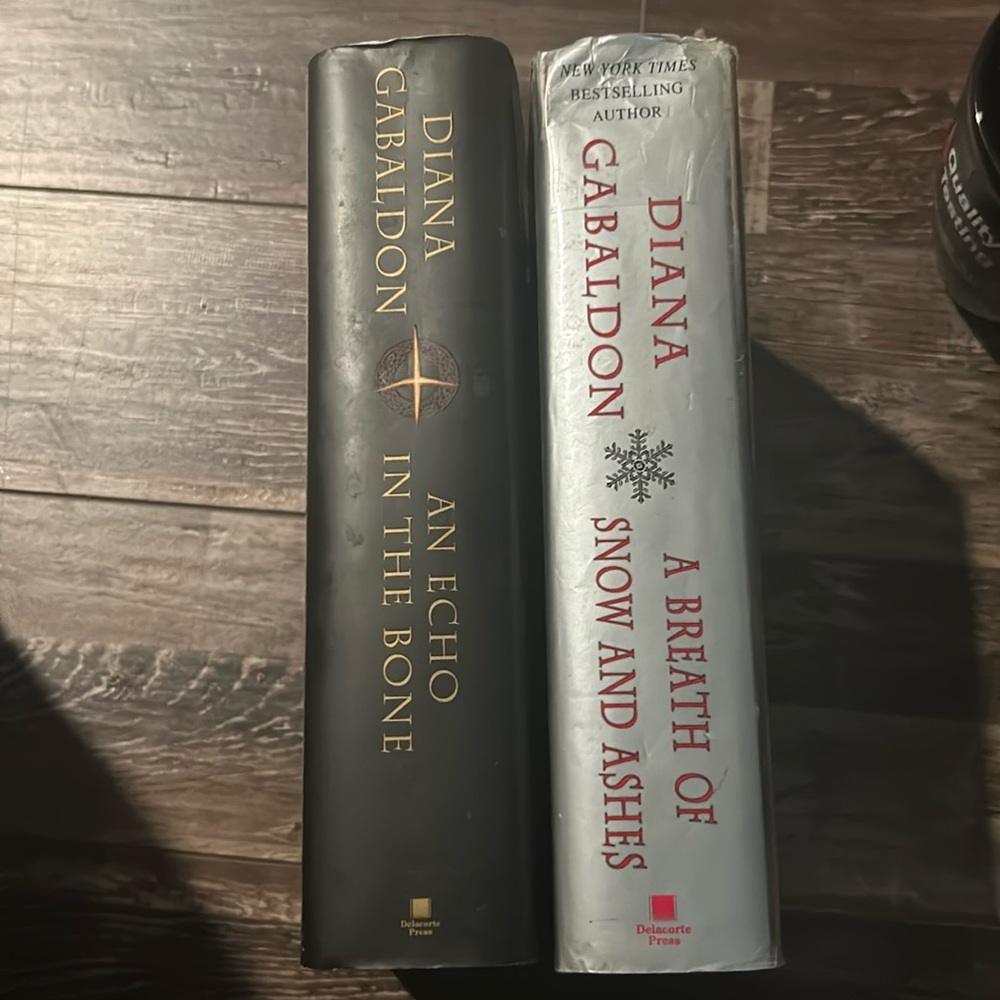 Outlander Books 6 & 7 Diana Gabaldon A breath of Snow And Ashes | An Echo In The